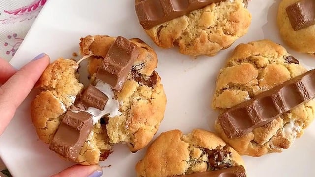 İçi Marshmallow Dolu: Süt Dolgulu Çikolatalı Kurabiye
