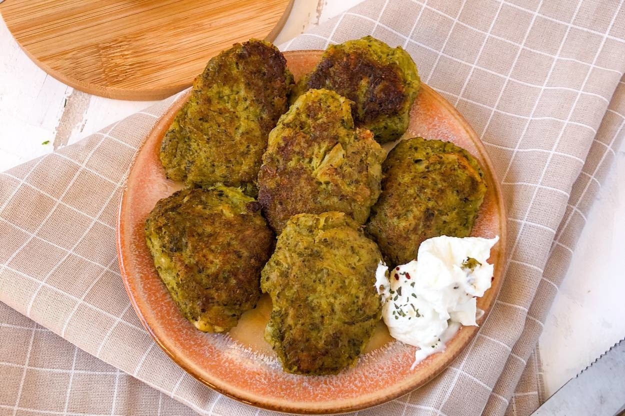 Hem Hafif Hem Leziz: Brokoli Mücver