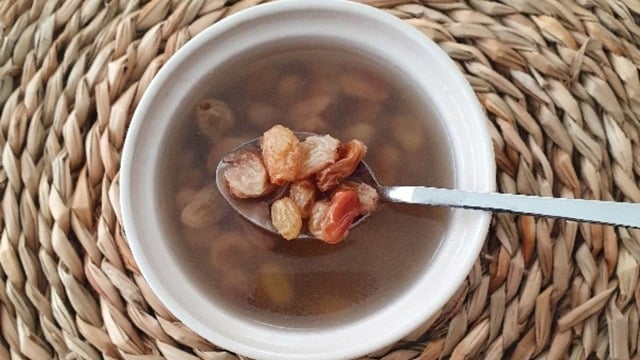 Ramazan Sofralarının Vazgeçilmezi: Kuru Üzüm Hoşafı