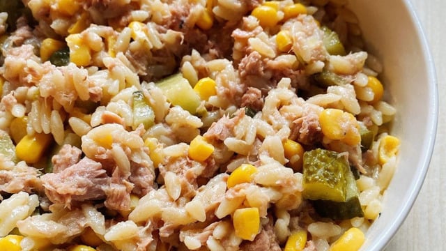 Lezzeti Dolu: Arpa Şehriyeli Salata
