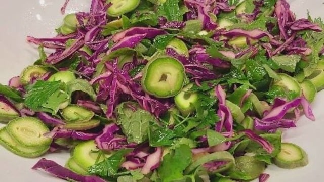 Bol Ekşili: Çağla Salatası