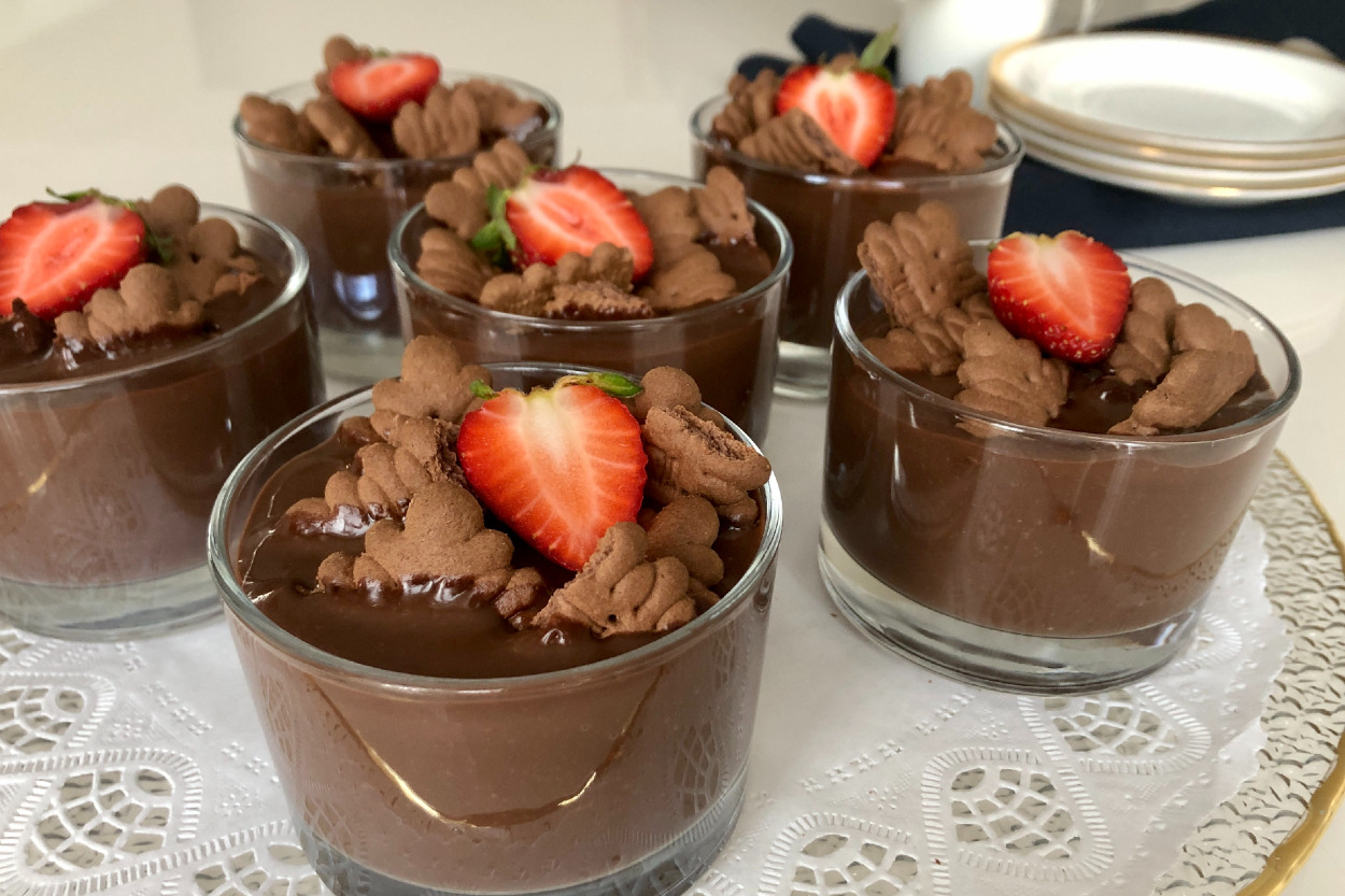 Tam Kıvamında: Ev Yapımı Çikolatalı Puding
