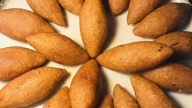 Sofralarımızın Vazgeçilmez Lezzeti: Kıymalı İçli Köfte