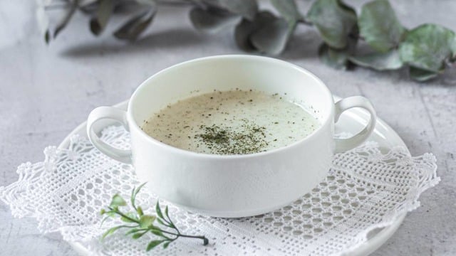 İftar Sofralarına Yakışır: Yoğurt Çorbası