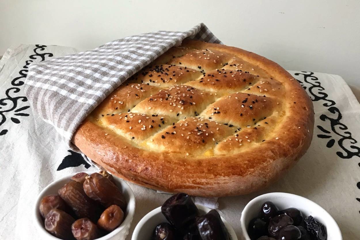 Yumuşacık: Evde Ramazan Pidesi