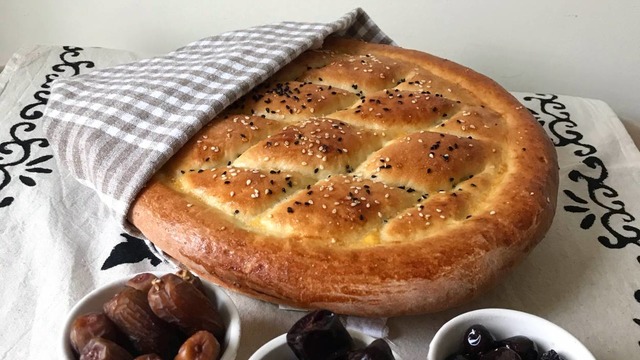 Yumuşacık: Evde Ramazan Pidesi
