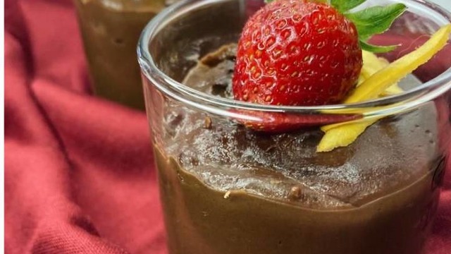 Çikolata Krizlerine: Rafine Şekersiz Çikolata Mousse