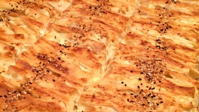 Sünger Dokusuyla: Büzme Börek