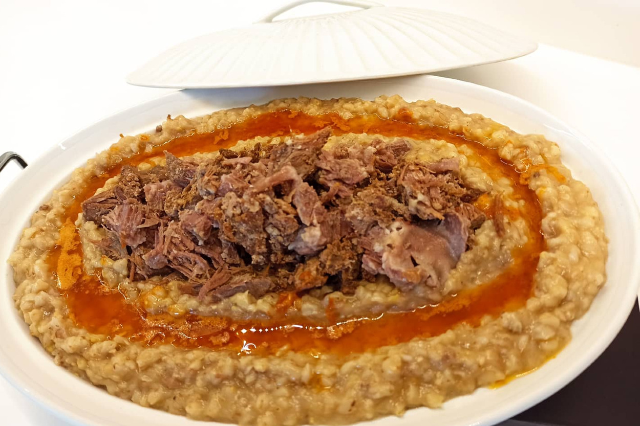 Ete Doyurur: Keşkek