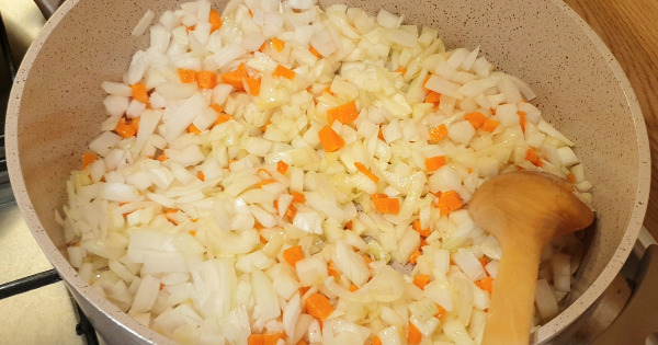 koz-biberli-dana-gulas-adim2