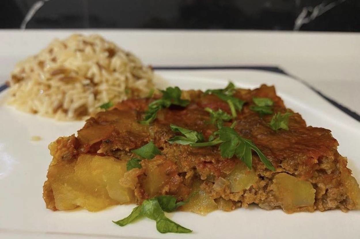 Enfes Görünümüyle: Tepsi Kebabı