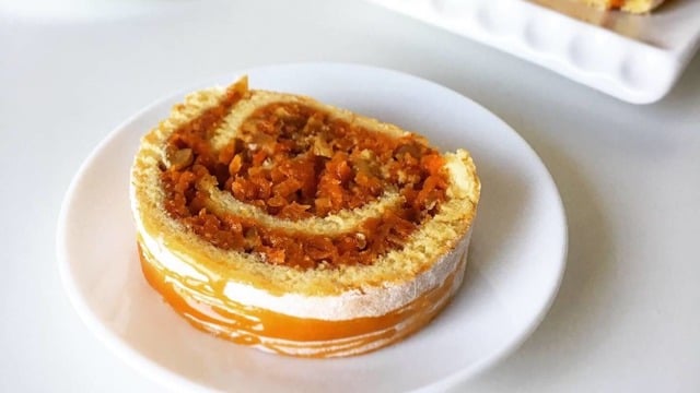 Karamel Sosuyla: Havuçlu Rulo Kek