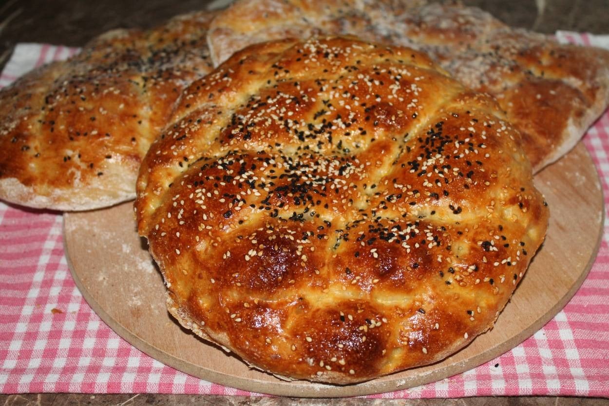 Kokusu Evi Saracak: Fırıncı Ramazan Pidesi