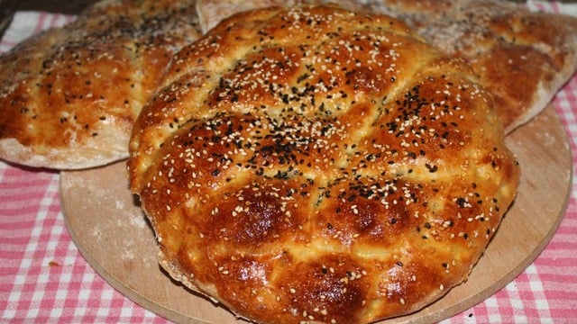 Kokusu Evi Saracak: Fırıncı Ramazan Pidesi
