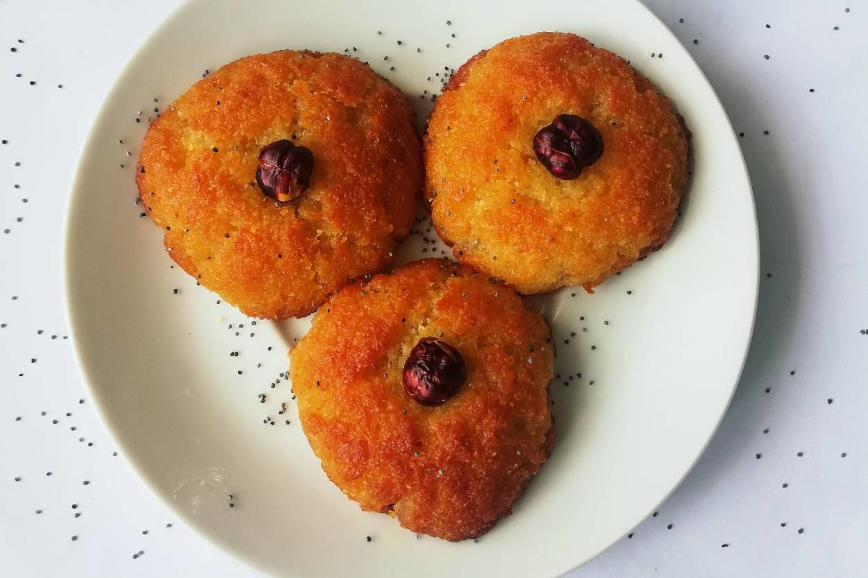 Enfes Dokusuyla: Şerbetli İrmik Tatlısı