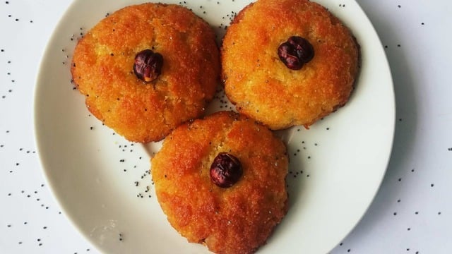 Enfes Dokusuyla: Şerbetli İrmik Tatlısı