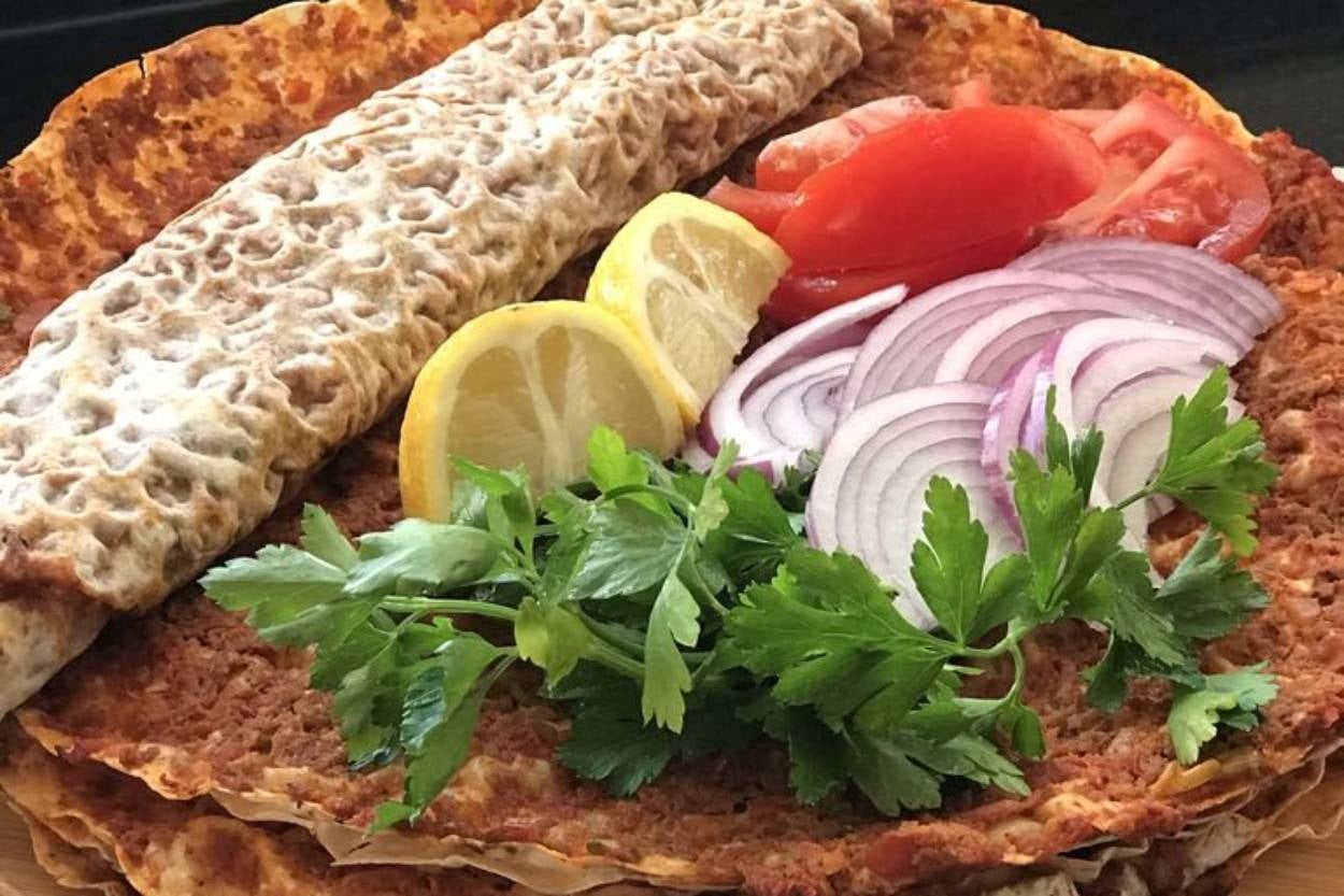 Dışarıda Yemeye Son: Pratik Lavaş Lahmacun