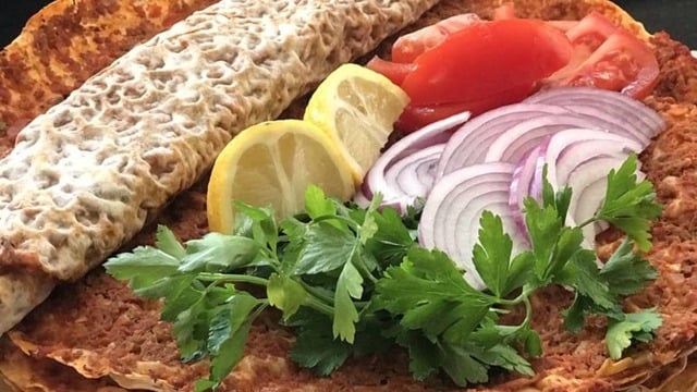 Dışarıda Yemeye Son: Pratik Lavaş Lahmacun