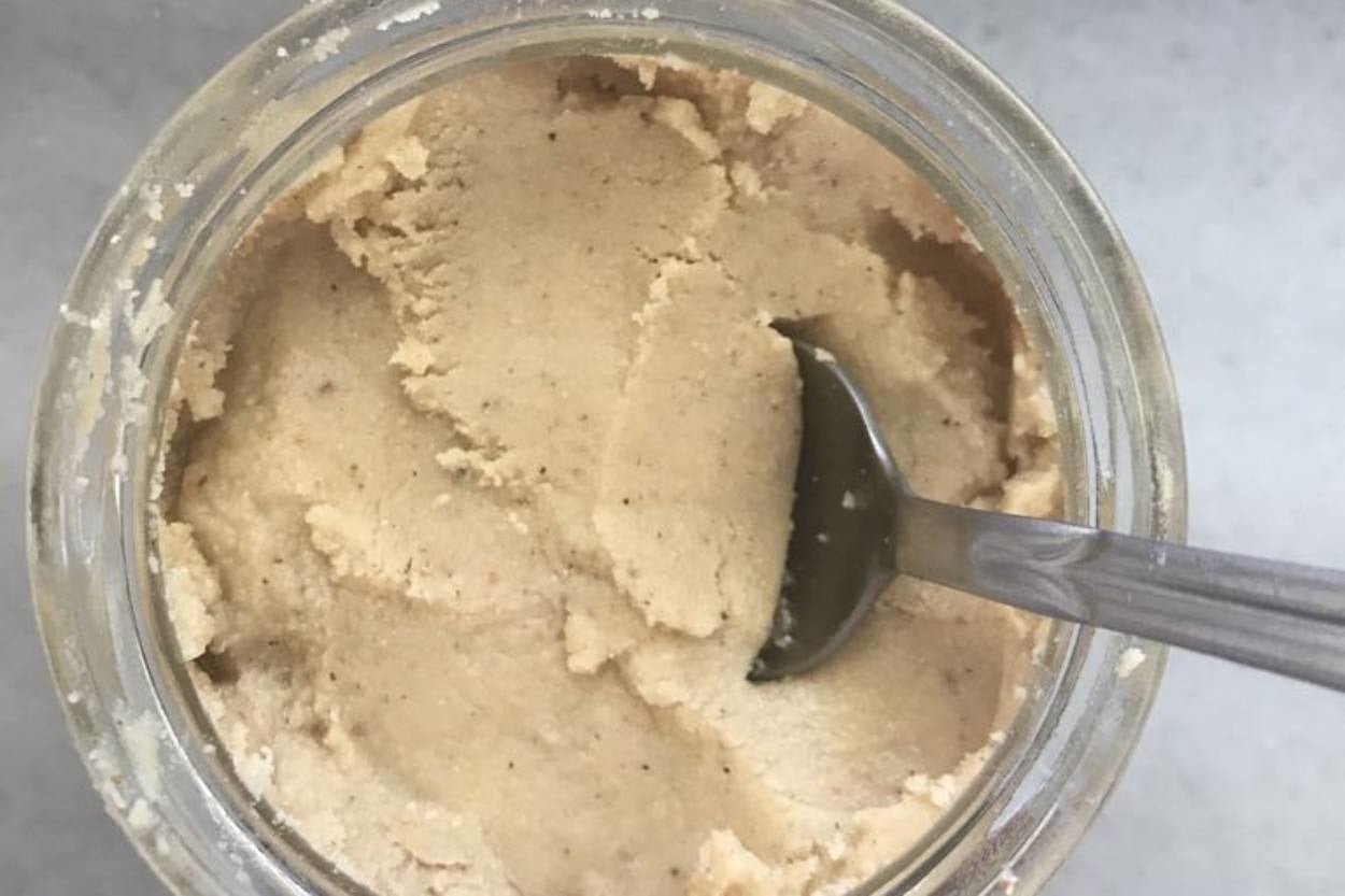 Diyetin Tatlı Çözümü: Fit Fındık Ezmesi