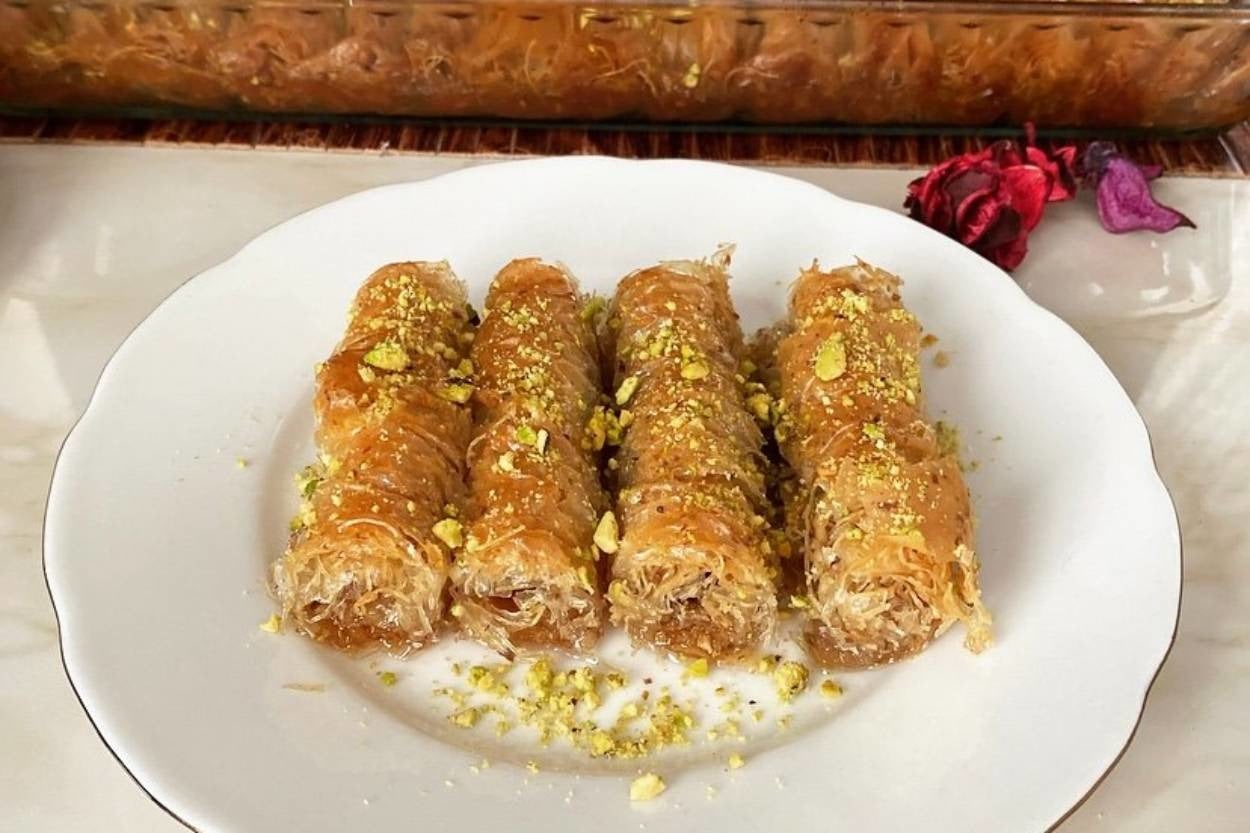 Çıtır Çıtır: Cevizli Kadayıflı Burma Baklava
