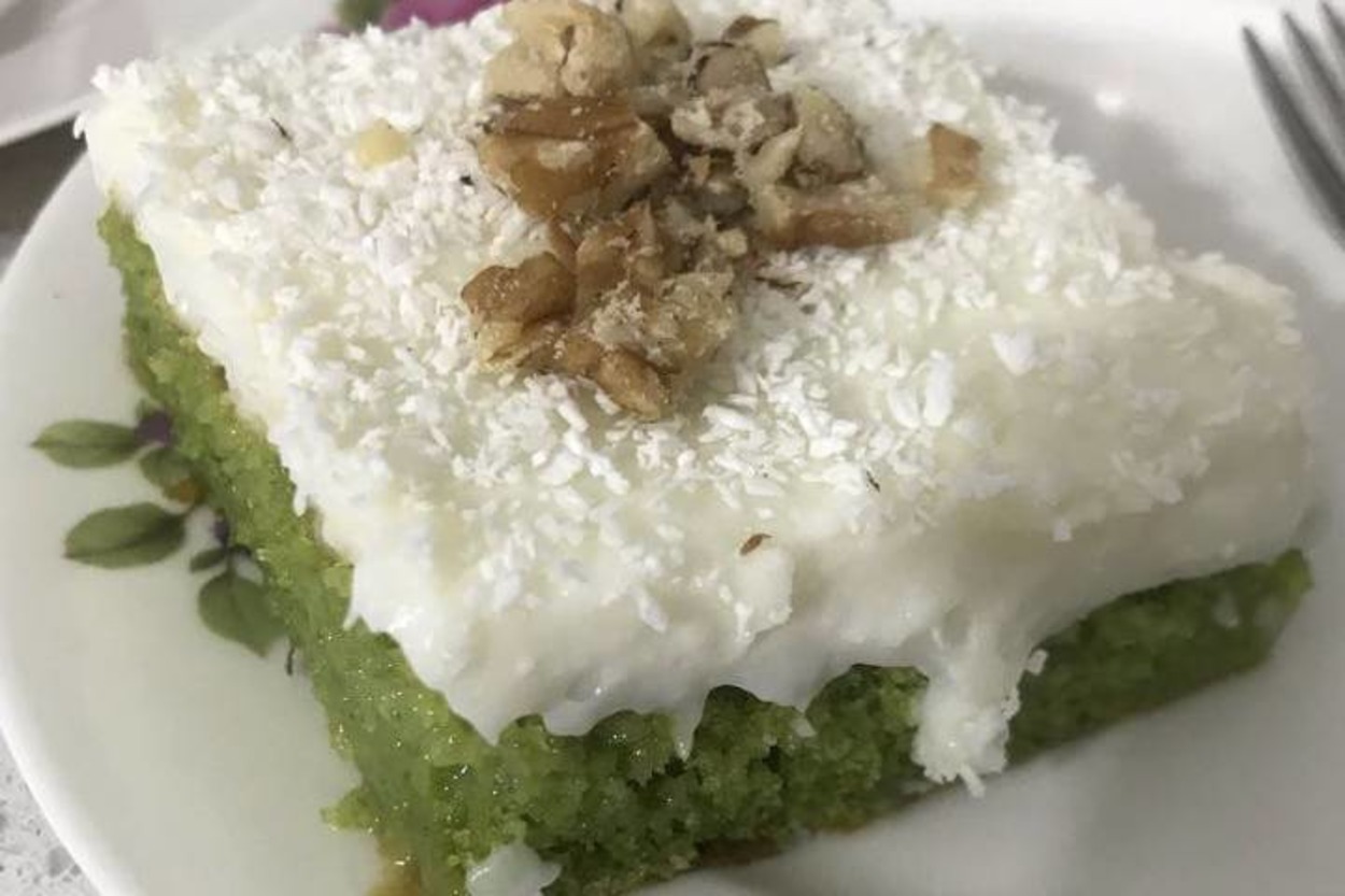 Yeşil Yeşil Bak Bana: Ispanaklı Gelin Pastası