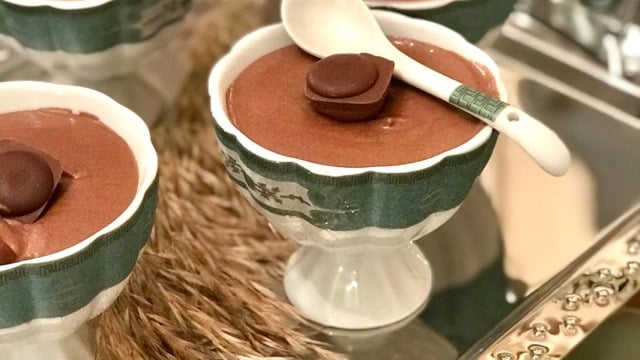 Az Malzeme Çok Lezzet: Çikolatalı Mousse