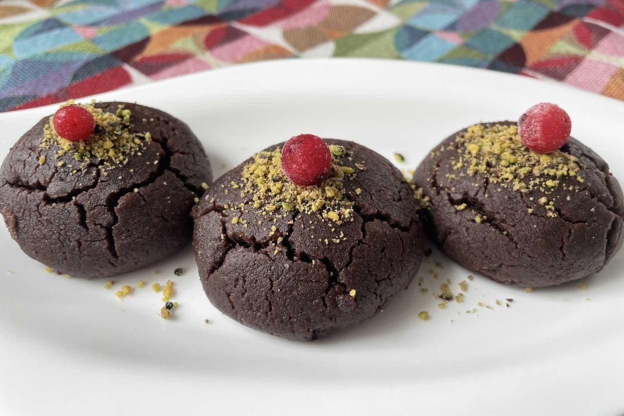 Ağızda Dağılan Islaklığıyla: Kakaolu Brownie Kurabiye