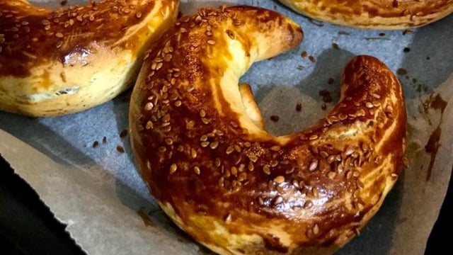 Nefis Kokusuyla: Ay Çöreği