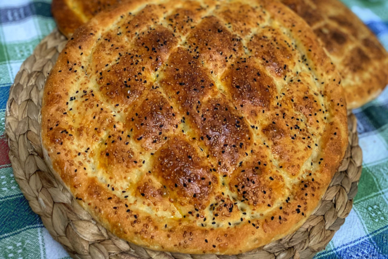 Kokusu İştah Kabartır: Ramazan Pidesi