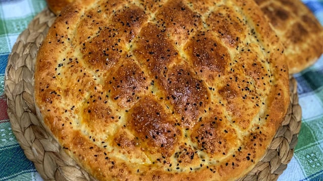Kokusu İştah Kabartır: Ramazan Pidesi