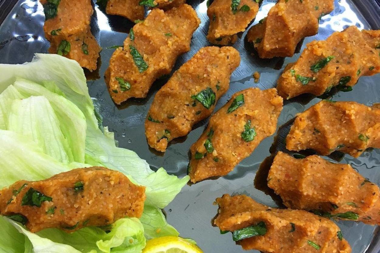 Ölçüsü Şaşmayan: Tam Kıvamında Mercimek Köftesi