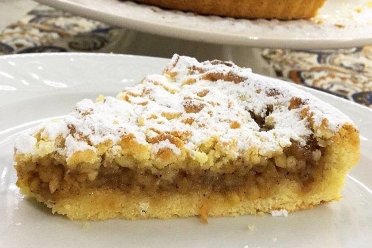 Hayran Kalacağınız: Elmalı Kıyır Tart
