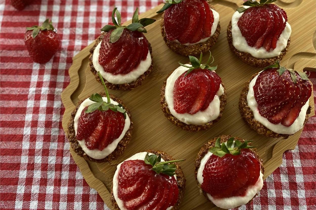 Enfes Görünümüyle: Çilekli Tartolet