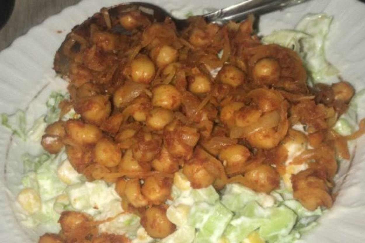 Sofraya Lezzet Katacak: Nohut Salatası