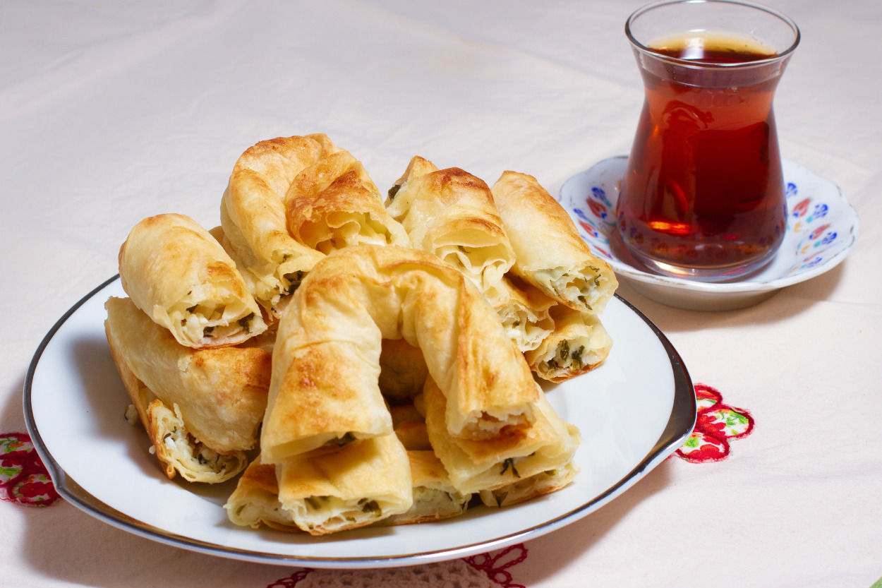 Yapabileceğiniz En Kolay Tarif: Hazır Yufkadan Börek