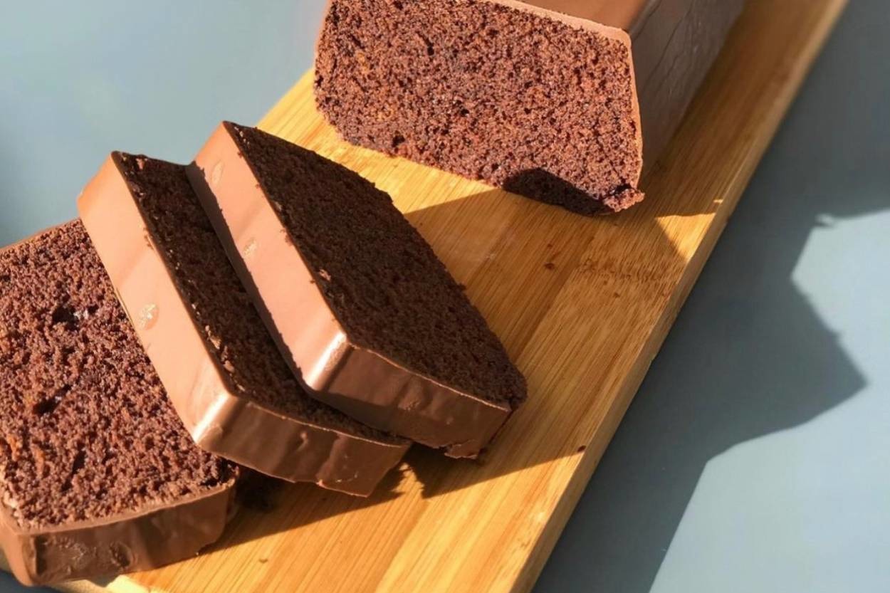 Bir Kekten Fazlası: Çikolata Kaplı Portakal Aromalı Kek