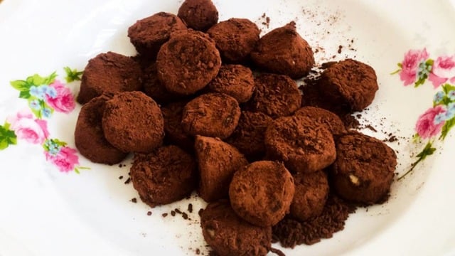 Sadece 3 Malzemeli: Muz Topları