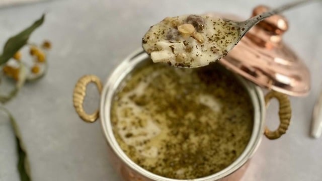 Kaşık Kaşık İçilecek: Köfteli Yeşil Mercimek Çorbası