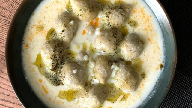 Meşhur Hatay Lezzeti: İçli Köfteli Yoğurt Çorbası