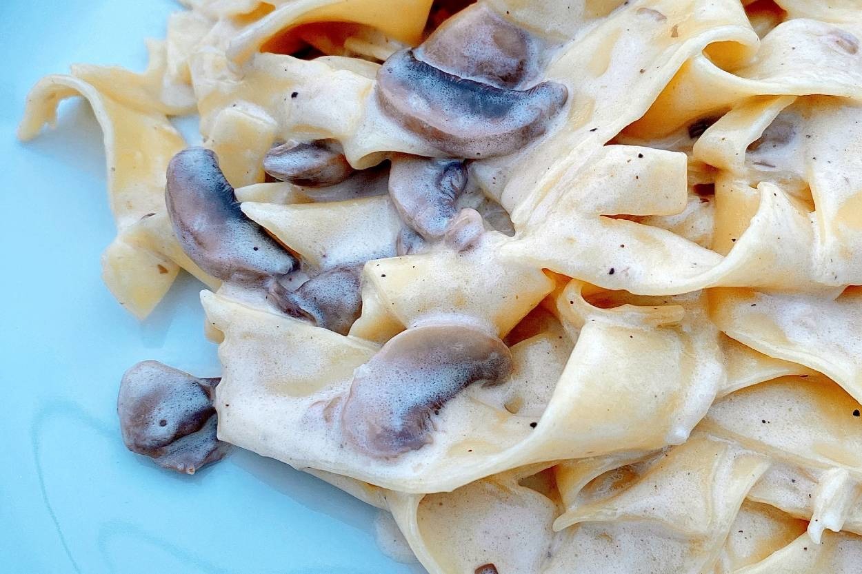 İtalyan Lezzeti: Kremalı Mantarlı Makarna