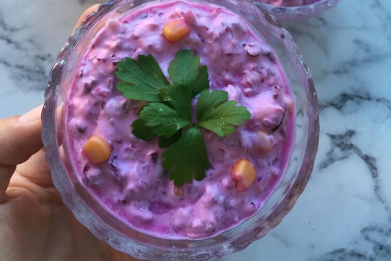 Klasik Salatalardan Uzak: Pratik Mor Lahana Salatası