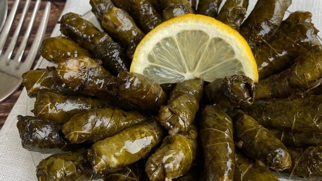 Zeytinyağlıların Vazgeçilmezi: Yaprak Sarma