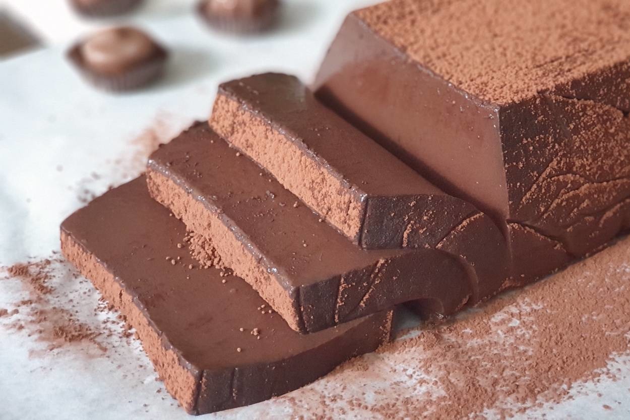 Dokusu Enfes: Yumuşacık Çikolatalı Puding Pastası
