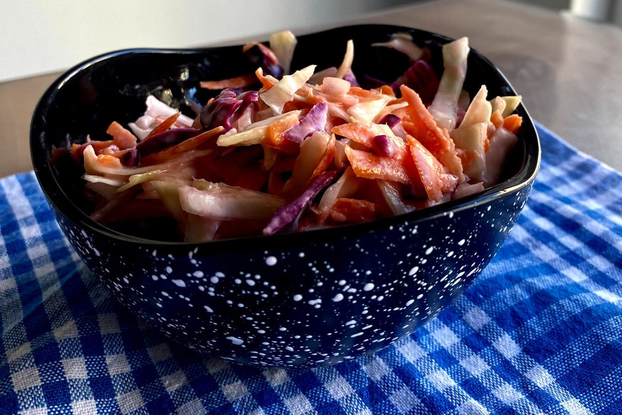 Nasıl da Yakışır Sofralara: Coleslaw Salata