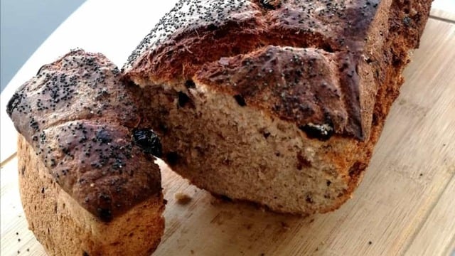 Farklı ve Lezzetli: Zeytinli Haşhaşlı Ekmek