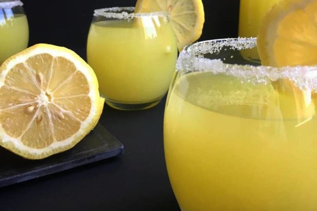 Yaz Aylarında Serinleten: Buz Gibi Limonata