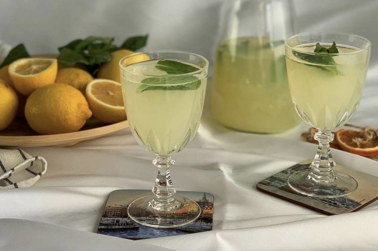 Sevemeyen Yoktur: 2 Limondan Limonata