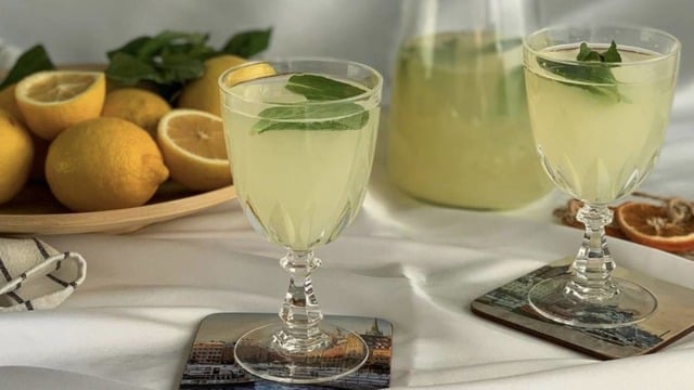 Sevemeyen Yoktur: 2 Limondan Limonata