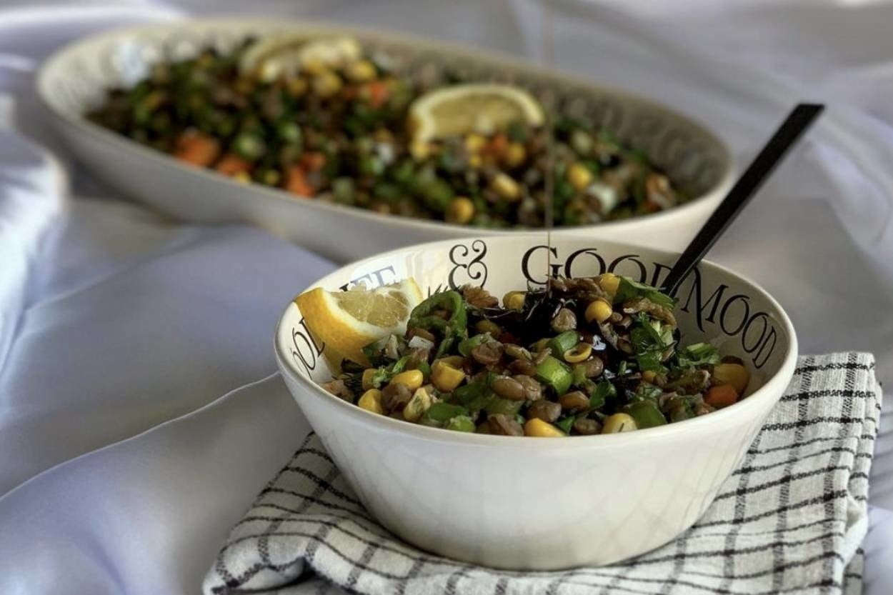 Çok Doyurucu: Yeşil Mercimek Salatası