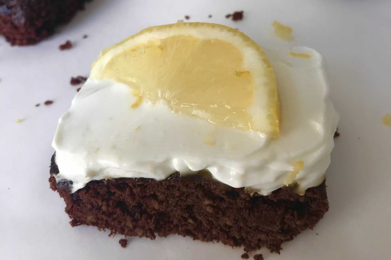 Nefis Kokusuyla: Limonlu Brownie